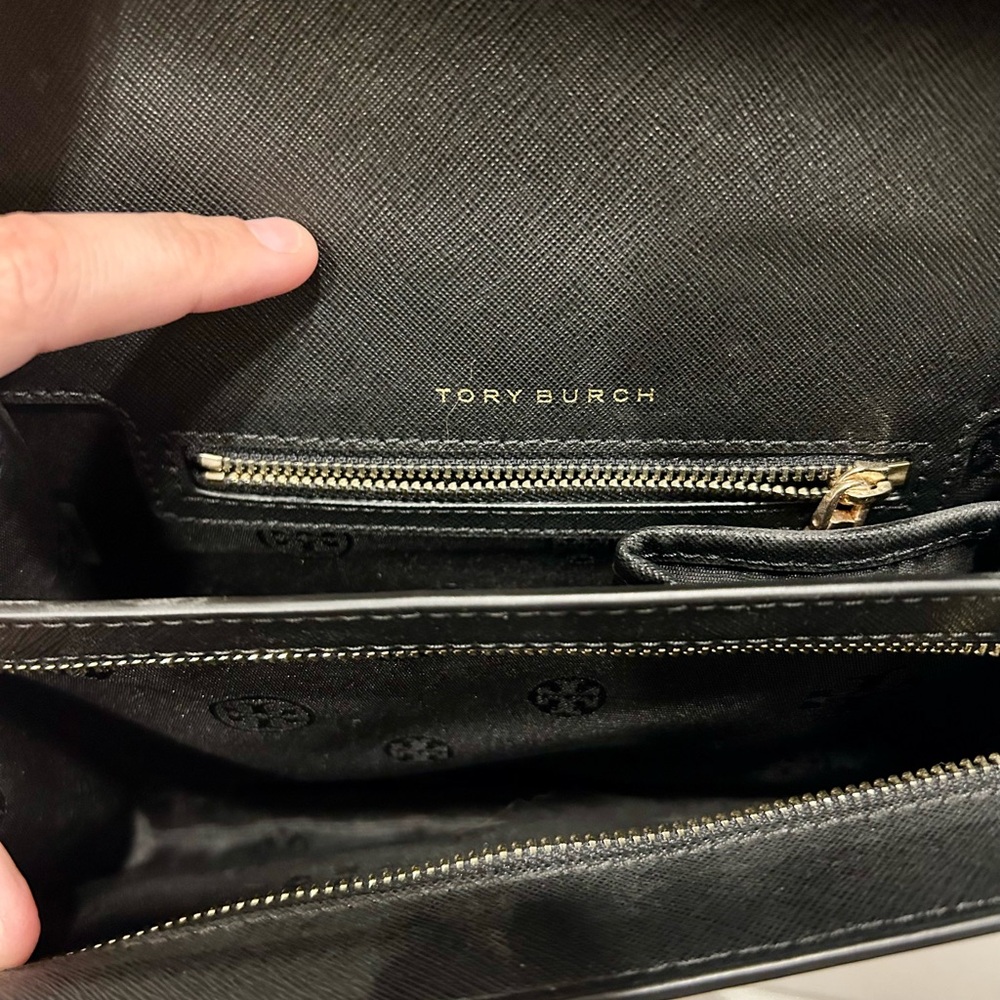 Tory Burch Classic Black Crossbody Bag - Picture 6 of 7